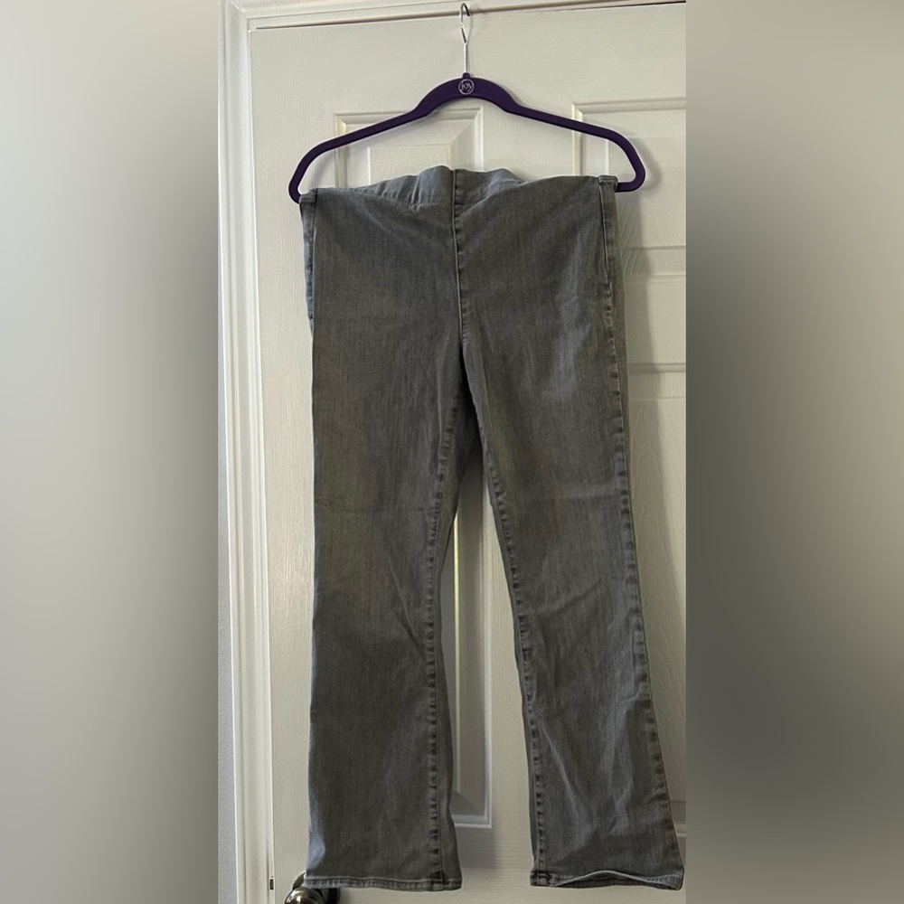 NYDJ Pull On Boot Cut Stretch Gray Jeans Size Petite Medium